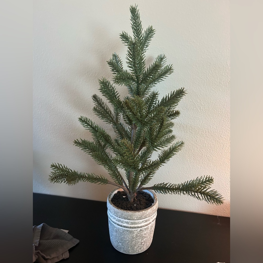 Mini Artificial Tabletop Christmas Tree
